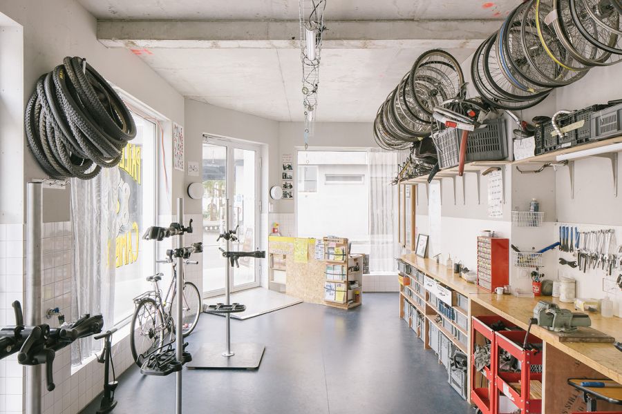 Local associatif d'auto-r&eacute;paration de v&eacute;lo